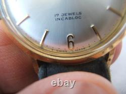Ancienne montre TEGRA 17 JEWELS INCABLOC Années 50 swiss made