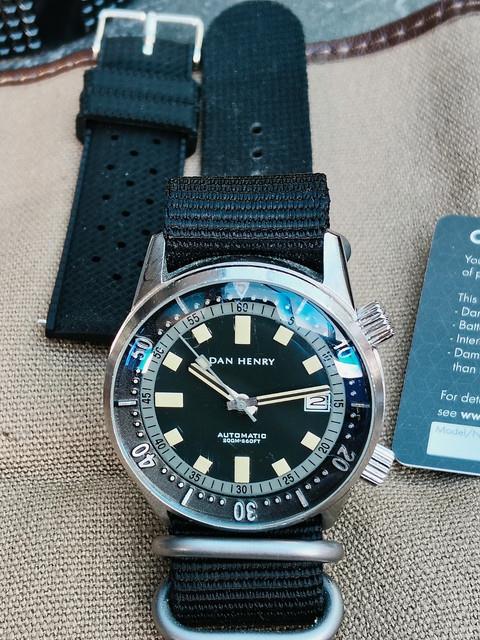 Belle Montre Dan Henry 1970 Automatic Pour Homme Limited Edition Num&eacute;rot&eacute;e