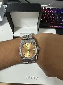 Custom Seiko Mod Chiffres Romains Gold Bracelet Jubilee