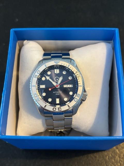 Island Watch Red October Limited Edition Automatic Diver 200m Full Set Steel