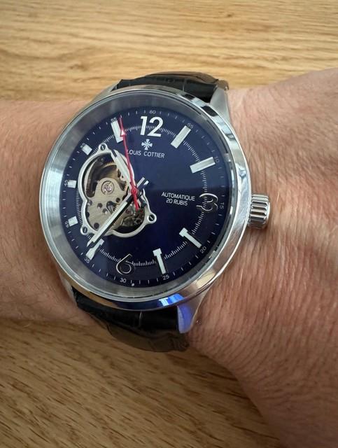 Louis Cottier Montre Automatique Ref Hb34350cabg1 Cadran Bleu Squelette