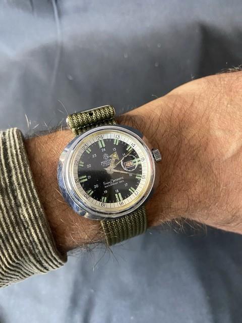 Mortima Super Datomatic Vintage 17 Rubis 43 Mm M&eacute;canique Ann&eacute;es 70