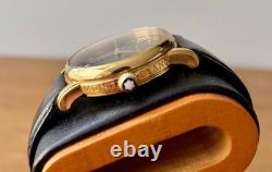 Montblanc Meisterstück 7004 automatique plaqué or cadran noir
