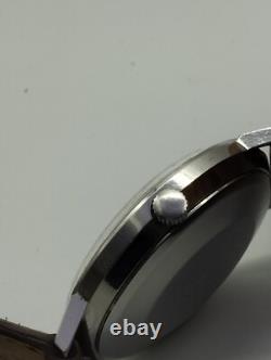 Montre Automatique Vintage NITAVA PUW 1565T Été Révisé Montre Automatique Vintage NITAVA PUW 1565T Été Révisé