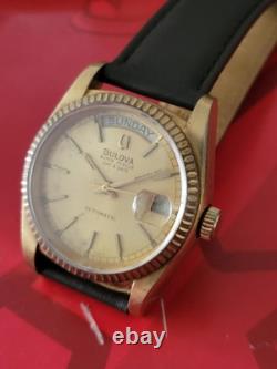 Montre BULOVA SUPER SÉVILLE Day Date Automatique + Bracelet d'origine Montre BULOVA SUPER SÉVILLE Day Date Automatique + Bracelet d'origine