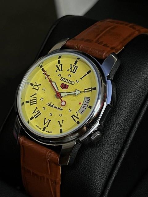 Montre-bracelet Homme Seiko Automatique Vintage Reconditionn&eacute;e Cadran Jaune