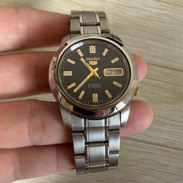 Montre Homme Seiko 5 7s26-02w0 Automatique Cadran Or Noir Arri&egrave;re Exposition