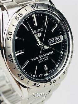 Montre Homme Seiko 5 Automatique Cadran Noir Acier Argenté SNKE01K1 Montre Homme Seiko 5 Automatique Cadran Noir Acier Argenté SNKE01K1