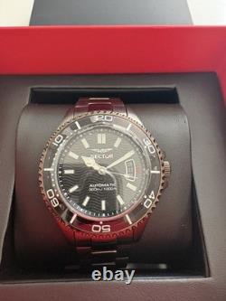Montre Sector 230 Automatique 43 mm Édition Limitée Neuve Full Set