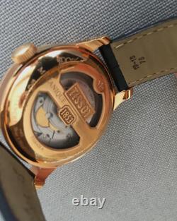 Montre Suisse Tissot LE LOCLE Automatique petite seconde (Ø 39 mm) Montre Suisse Tissot LE LOCLE Automatique petite seconde (Ø 39 mm)