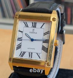 Montre Tank automatique Festina 32.5 x 47 mm fonctionne Bracelet neuf