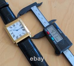 Montre Tank automatique Festina 32.5 x 47 mm fonctionne Bracelet neuf