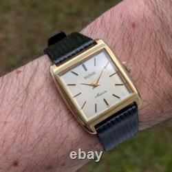 Montre Waltham Maxim Dress Watch manuelle square tank Fonctionnelle