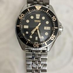 Montre automatique Seiko pour homme cadran noir indicateur de date en acier i
