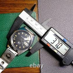 Montre automatique homme Citizen C141 37 mm cadran noir indicateur jour date