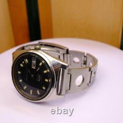 Montre automatique homme Citizen C141 37 mm cadran noir indicateur jour date