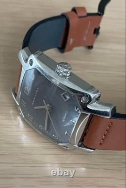 Montre automatique homme HAMILTON Lloyd Auto cuir gris analogique Montre automatique homme HAMILTON Lloyd Auto cuir gris analogique