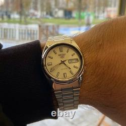 Montre automatique homme Seiko 5 SNXS73K1 cadran argenté bracelet en acier in
