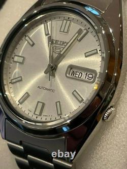 Montre automatique homme Seiko 5 SNXS73K1 cadran argenté bracelet en acier in