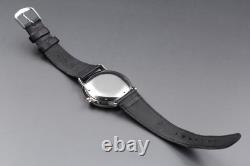Montre automatique pour homme Junghans Max Bill 27.4701 cadran noir rayures Montre automatique pour homme Junghans Max Bill 27.4701 cadran noir rayures