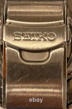 Montre automatique pour homme Seiko 5 Sports cadran noir bracelet en acier Montre automatique pour homme Seiko 5 Sports cadran noir bracelet en acier