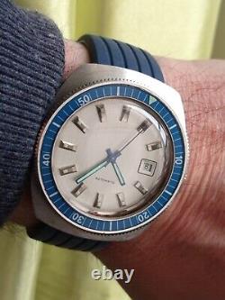 Montre automatique vintage Skin Diver Bakélite Montre automatique vintage Skin Diver Bakélite