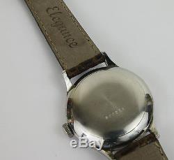 Montre bracelet Jaeger-LeCoultre. Mouvement automatique 476. Vers 1946