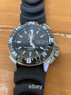 Montre-bracelet automatique pour homme Seiko 5 SNZE81J2 en caoutchouc indicat