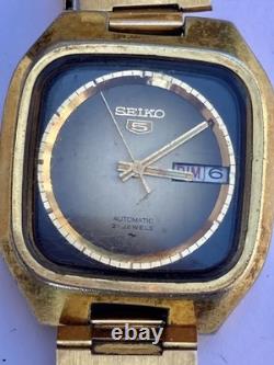 Montre bracelet homme SEIKO 5 automatique jour/date 7019- 5090