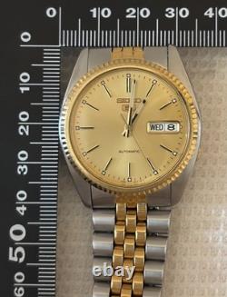 Montre pour homme Seiko 5 Automatic 7S26-3110 lunette cannelée dorée deux