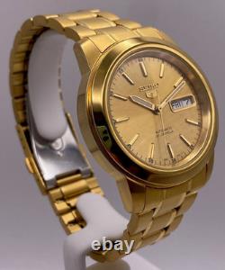 Montre pour homme Seiko 5 Classic automatique cadran doré ton or PVD acier SN