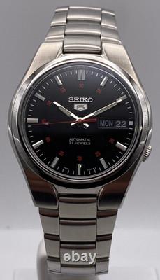Montre pour homme Seiko 5 automatique cadran noir bracelet en acier SNK617K1