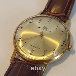 Montre russe vintage LUCH USSR 23 Jewels Mechanical de Rare Mann AU-20 Montre russe vintage LUCH USSR 23 Jewels Mechanical de Rare Mann AU-20