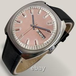 Noname Day Date Automatic 1970s 37mm Duromat 7526 Vintage Watch Fully Working