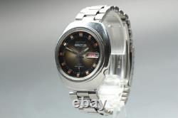Presque comme neuve Montre automatique pour homme SEIKO 5 ACTUS 6106-7590