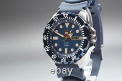 Presque comme neuve Montre automatique pour homme SEIKO 5 Sports 4R36-03T0 Presque comme neuve Montre automatique pour homme SEIKO 5 Sports 4R36-03T0