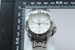 Presque comme neuve Montre automatique pour homme SEIKO 5 Sports 7S36-02R0 Presque comme neuve Montre automatique pour homme SEIKO 5 Sports 7S36-02R0