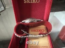 Seiko 5 Montre Automatique pour Hommes Acier 7019-8180 Cadran Righe, Vintage