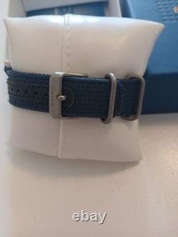Seiko 5 SNK807K2 montre homme automatique cadran bleu jour/date acier