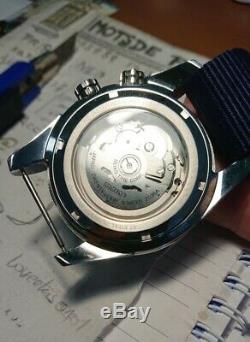 Seiko World Time GMT Automatique, bleu, lunette interne rotative 100m Neuve